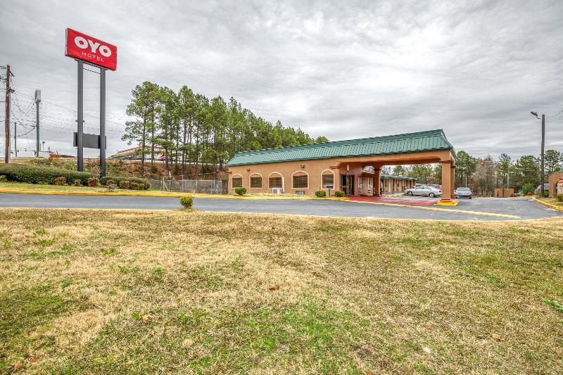 Travelodge By Wyndham Macon West Екстериор снимка